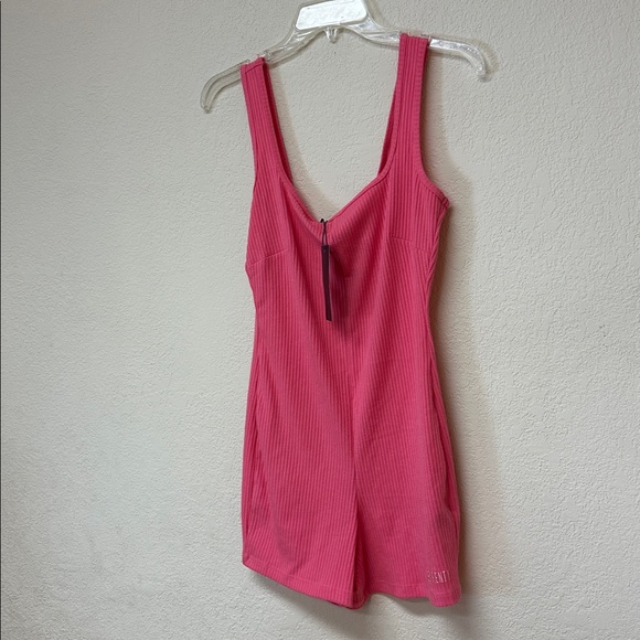 Savage Fenty NWT Pink Sleeveless Ribbed Romper size L - Picture 3 of 4
